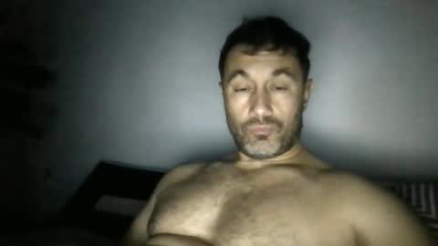 Snapshot of bagio18 chatting on 12-20-25, 08:16 Bagio online show from 12-20-25, 08:16