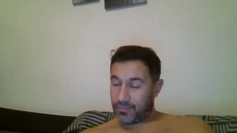 Snapshot of bagio18 chatting on 12-22-25, 08:06 Bagio online show from 12-22-25, 08:06
