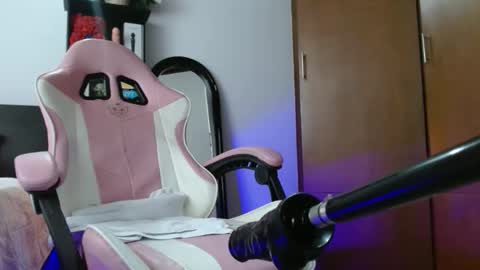 Snapshot of bailarina_atrevida chatting on 02-14-26, 01:52 sandra online show from 02-14-26, 01:52