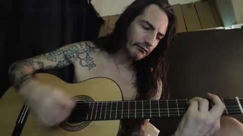 Snapshot of bailey39 chatting on 01-12-25, 04:52 Bailey online show from 01-12-25, 04:52