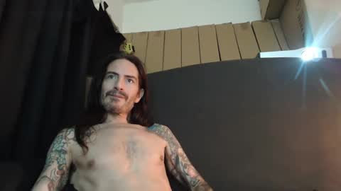 Snapshot of bailey39 chatting on 01-27-25, 01:26 Bailey online show from 01-27-25, 01:26