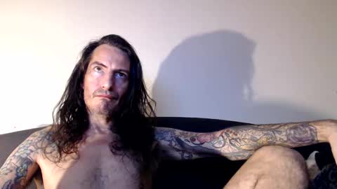 Snapshot of bailey39 chatting on 10-18-25, 06:19 Bailey online show from 10-18-25, 06:19