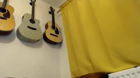 Snapshot of bailey39 chatting on 11-18-25, 01:11 Bailey online show from 11-18-25, 01:11