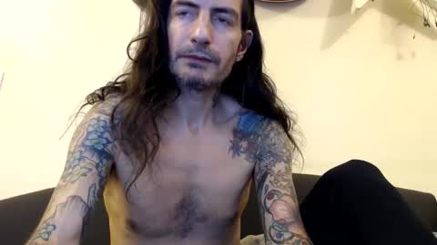 Snapshot of bailey39 chatting on 11-20-25, 01:39 Bailey online show from 11-20-25, 01:39