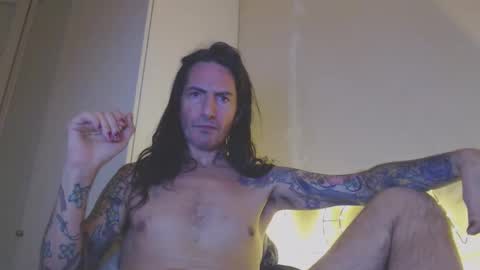 Bailey online show from 03-11-26, 01:22