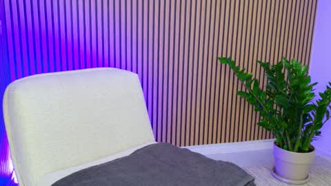 Snapshot of bailey_blair chatting on 01-08-26, 05:04 Bailey online show from 01-08-26, 05:04