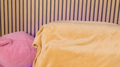 Snapshot of bailey_blair chatting on 01-14-26, 03:28 Bailey online show from 01-14-26, 03:28