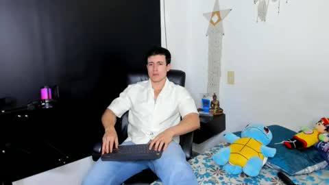 Snapshot of bain_aaron chatting on 04-19-26, 09:39 bain_aaron online show from 04-19-26, 09:39