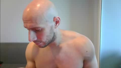 Snapshot of baldyboyy chatting on 02-09-25, 04:46 baldyboyy online show from 02-09-25, 04:46