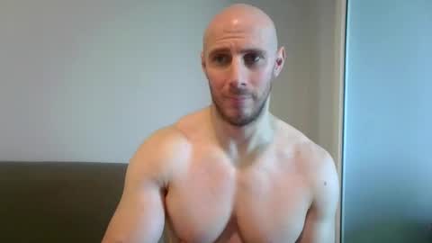 Snapshot of baldyboyy chatting on 03-02-25, 04:07 baldyboyy online show from 03-02-25, 04:07