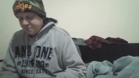 Snapshot of ballzrockwell chatting on 10-22-25, 12:38 ballzrockwell online show from 10-22-25, 12:38