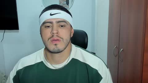 Andres -  online show from 10-07-25, 01:58