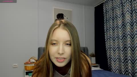 Kira online show from 01-08-25, 05:05