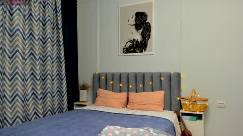 Kira online show from 01-29-25, 02:51