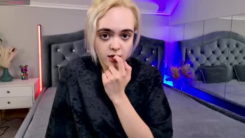 Snapshot of bambi_bloom_ chatting on 03-02-26, 06:47 Bambi online show from 03-02-26, 06:47