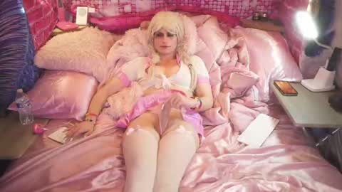 Bambi Bubbles online show from 10-02-25, 06:20