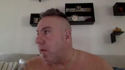 Snapshot of banana5289 chatting on 02-23-25, 03:51 banana5289 online show from 02-23-25, 03:51