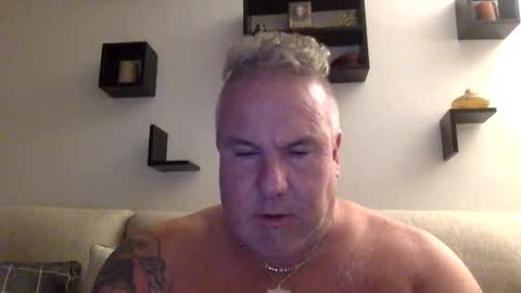 Snapshot of banana5289 chatting on 09-17-25, 11:06 banana5289 online show from 09-17-25, 11:06