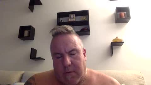 Snapshot of banana5289 chatting on 10-31-25, 07:26 banana5289 online show from 10-31-25, 07:26