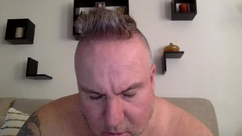 banana5289 online show from 03-19-26, 08:24