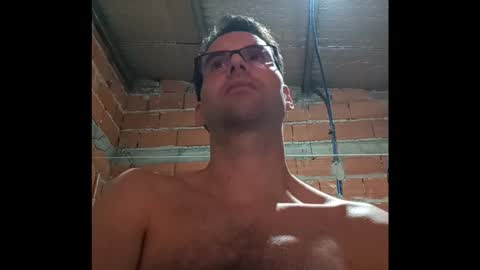 Snapshot of banana_argen_15 chatting on 02-24-26, 01:47 Ezequiel online show from 02-24-26, 01:47