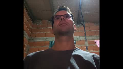 Snapshot of banana_argen_15 chatting on 02-25-26, 01:37 Ezequiel online show from 02-25-26, 01:37