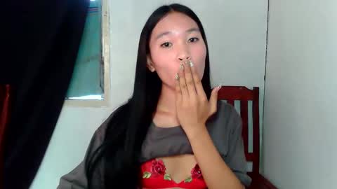 Snapshot of baninay810654 chatting on 05-31-26, 10:33 baninay810654 online show from 05-31-26, 10:33