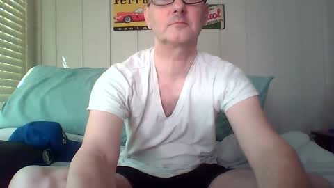 Snapshot of banksysmash chatting on 06-06-26, 04:01 Jay online show from 06-06-26, 04:01