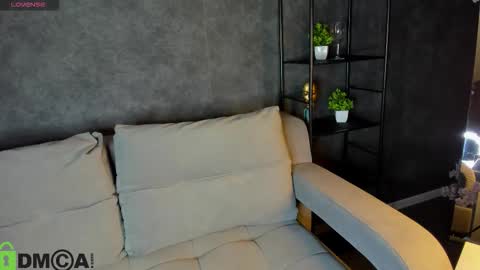 Snapshot of barbara_mitchel chatting on 10-21-25, 01:06 barbara_mitchel online show from 10-21-25, 01:06