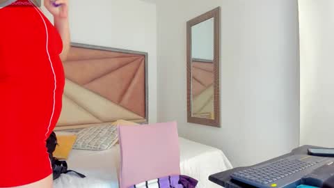 Snapshot of barbaraknox_ chatting on 09-14-25, 11:48 Barbara online show from 09-14-25, 11:48