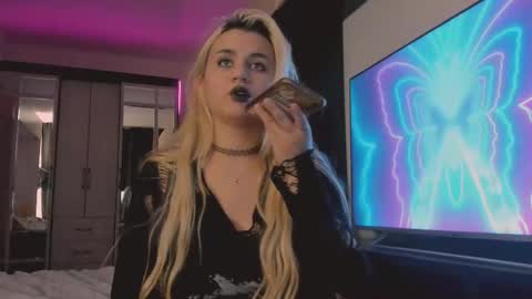 barbarasiren online show from 09-24-25, 04:10