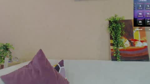 Amina online show from 04-20-26, 09:56