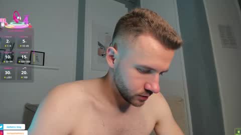 Snapshot of barberryx chatting on 10-05-25, 05:28 ENRIQUE online show from 10-05-25, 05:28