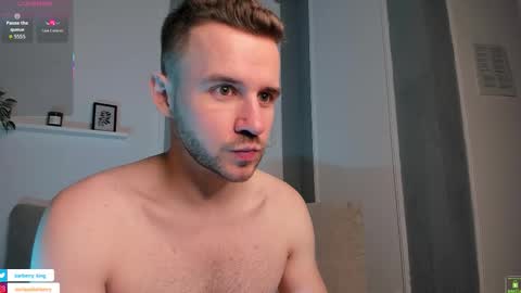 Snapshot of barberryx chatting on 11-06-25, 06:36 ENRIQUE online show from 11-06-25, 06:36