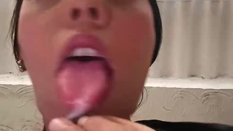 barbi_boobs online show from 04-19-26, 01:54