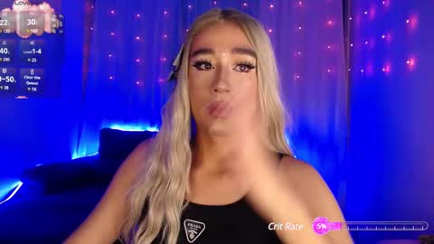 Snapshot of barbie_boy_ chatting on 12-23-24, 09:16 I work from home this is my room 3 online show from 12-23-24, 09:16