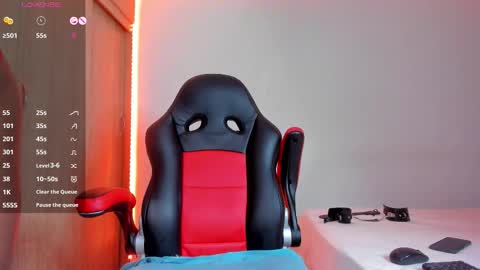 Nicolle  online show from 03-21-26, 08:08