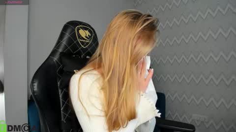 LisGTM2 Mon-Thu Sat 0100am-0700am online show from 10-20-25, 12:44