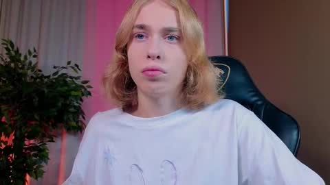 Snapshot of barbie_richy chatting on 10-01-25, 05:35 barbie_richy online show from 10-01-25, 05:35