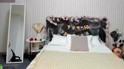 Snapshot of barbie_staze chatting on 11-01-25, 02:24 Barbie Staze online show from 11-01-25, 02:24