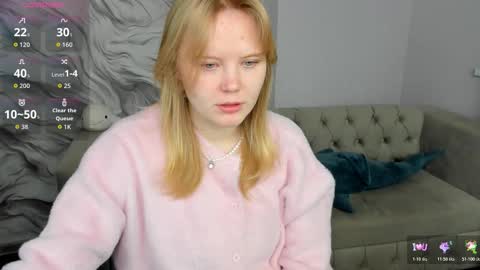 Snapshot of barbie_staze chatting on 11-27-25, 02:35 Barbie Staze online show from 11-27-25, 02:35