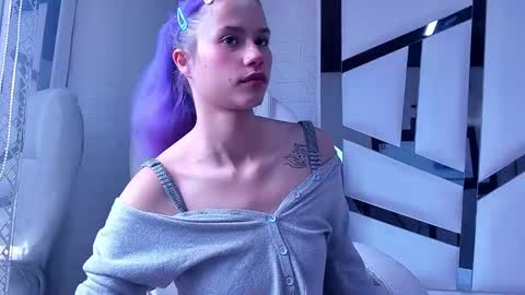 Barbie online show from 09-21-25, 02:40