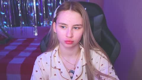 Eva online show from 12-31-24, 09:42