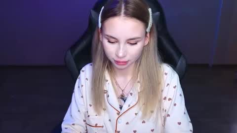 Eva online show from 03-01-25, 10:21