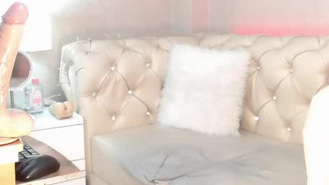 Snapshot of barbiefox_ chatting on 02-28-25, 10:28 barbiefox_ online show from 02-28-25, 10:28