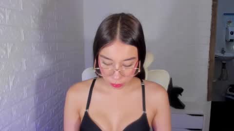 Snapshot of barbiegirl___ chatting on 02-11-25, 07:12 barbiegirl___ online show from 02-11-25, 07:12