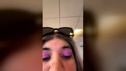 Snapshot of barbiegutzfan3 chatting on 02-28-26, 09:38 Tsbaby301 online show from 02-28-26, 09:38