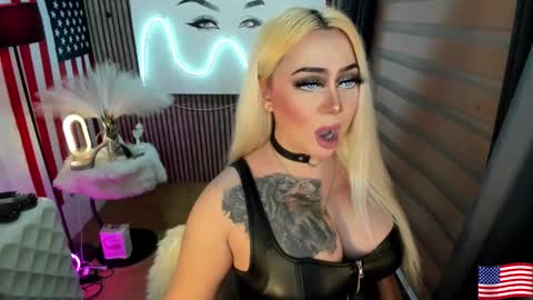 Miss Alexa Fields  online show from 09-23-25, 04:15