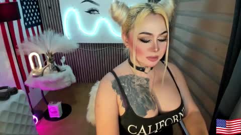 Miss Alexa Fields  online show from 09-24-25, 05:16