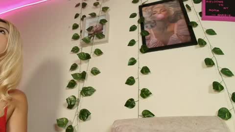 Snapshot of barbiie_98 chatting on 05-02-26, 04:12 barbiie_98 online show from 05-02-26, 04:12